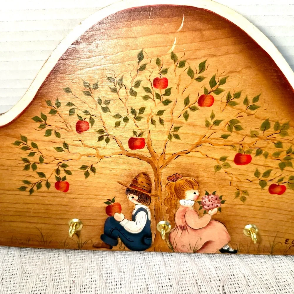 Vintage Wooden Hand painted Primitive Rustic Wall Hook Decor w/Apple Tree Design - Picture 5 of 8